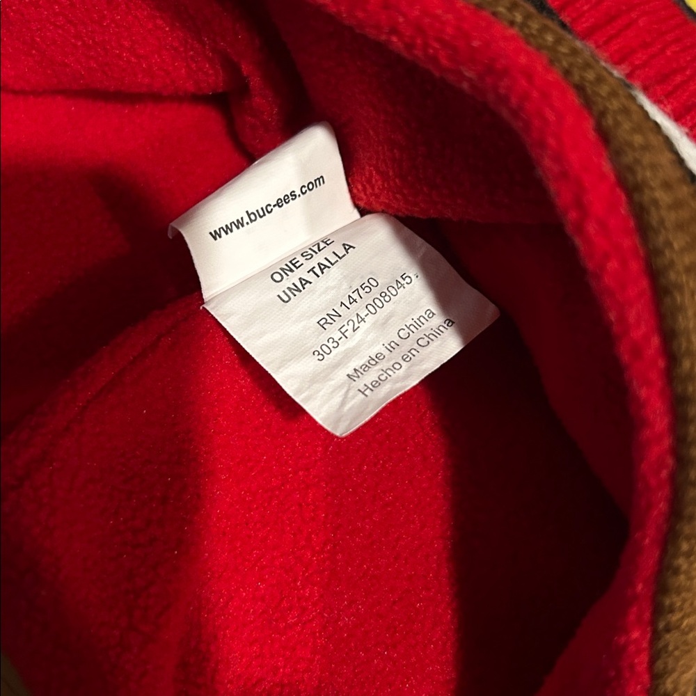Bucees lot of 2 beanies Red and Brown Beanie Set - Picture 3 of 6
